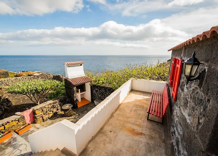 Casa de Férias Adega Velha Calheta de Nesquim