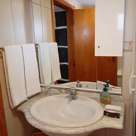Adega Velha Calheta de Nesquim