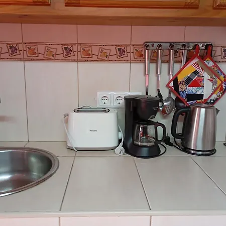 Adega Velha Calheta de Nesquim